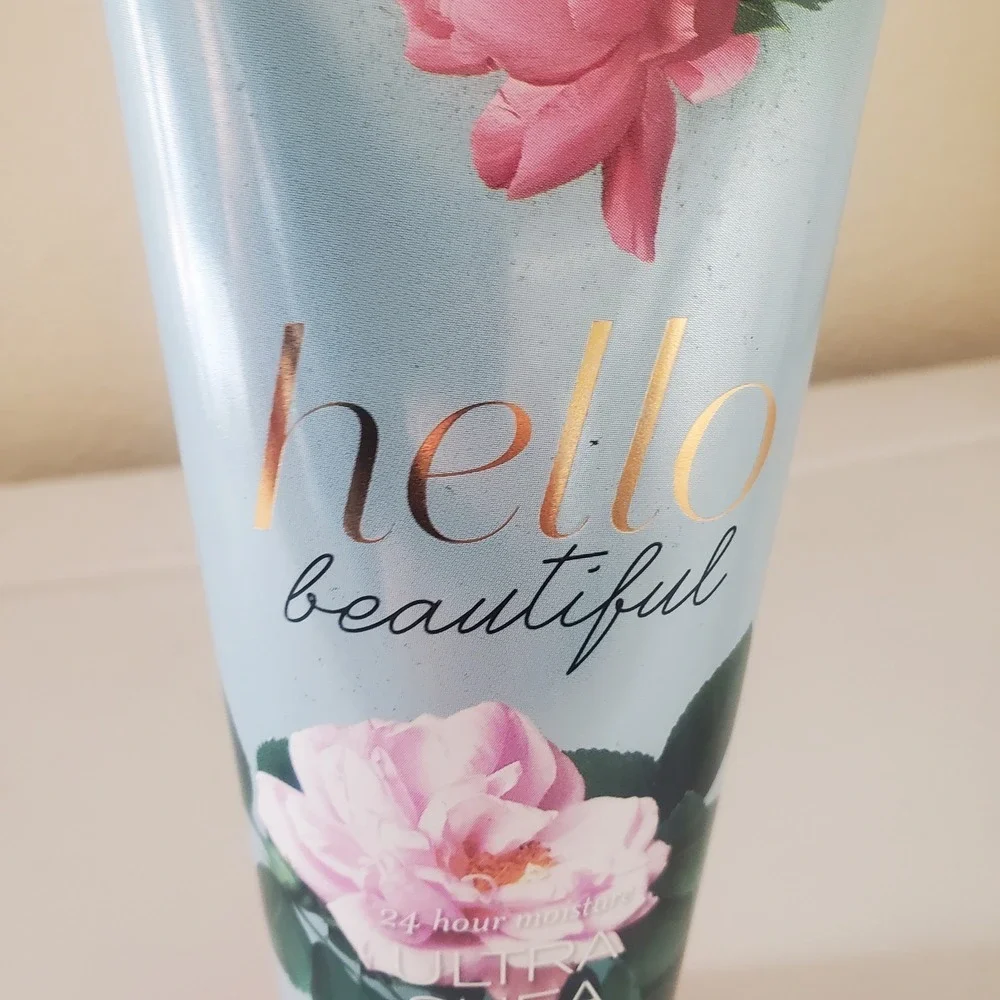 Bath & Body Works Hello Beautiful Ultra Shea Body Cream 8oz Signature Collection